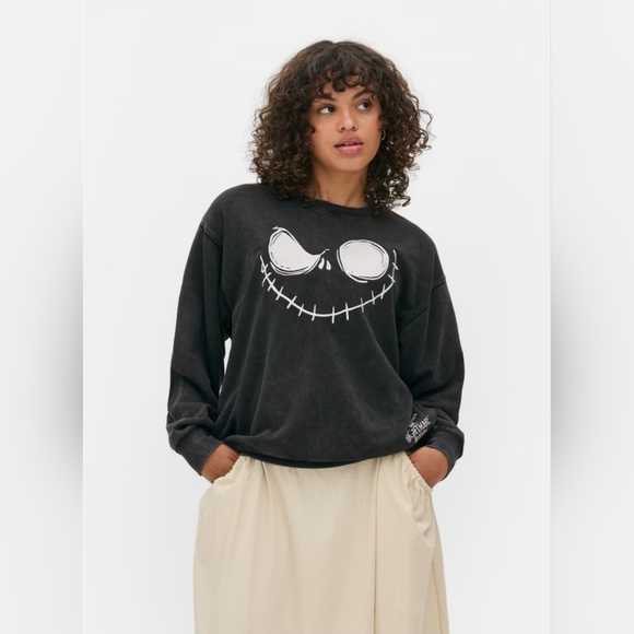 Disney Tops - Disney Tim Burton’s The Nightmare Before Christmas Graphic Sweatshirt Washed M